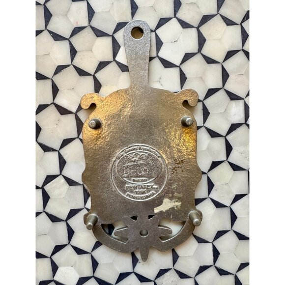 Pewtarex Butterfly Trivet Hand-Painted Aluminum Alloy trivet - Picture 5 of 6